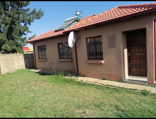 2 BEDROOM HOUSE FOR SALE IN ELANDSPOORT